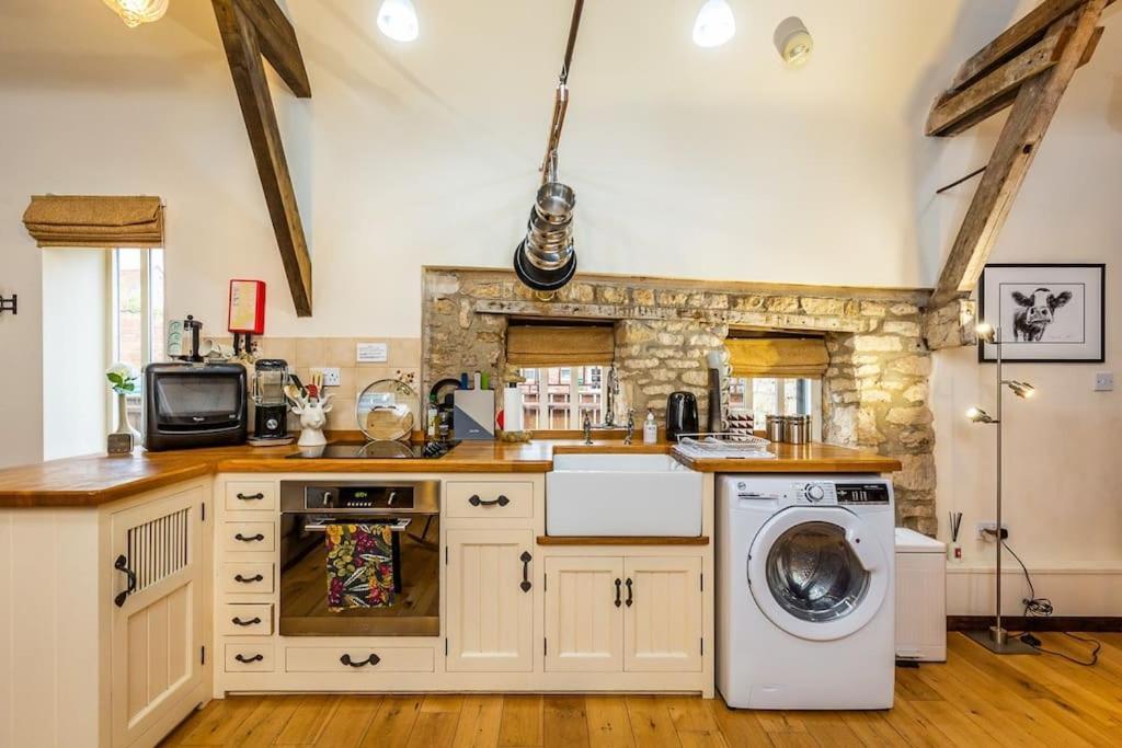 The Stocks Barn Villa Wellingore Bagian luar foto